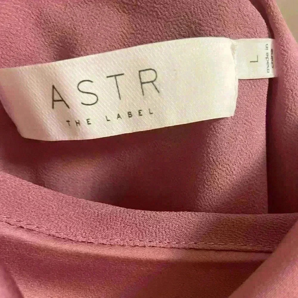 ASTR the label body suit satin snap bottom dusty pink. Large - Picture 5 of 6